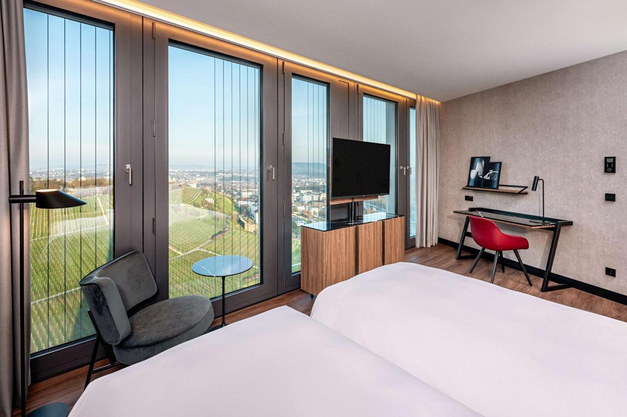 Radisson Blu Hotel At Porsche Design Tower Stuttgart Buitenkant foto